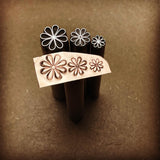 Classic 8 Petal Flower! Outline version. Innie or Outie.